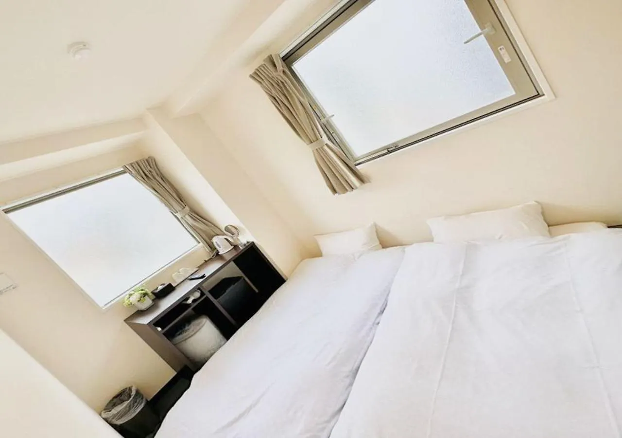Floral Hotel - Sakaisuji-Honmachi Osaka