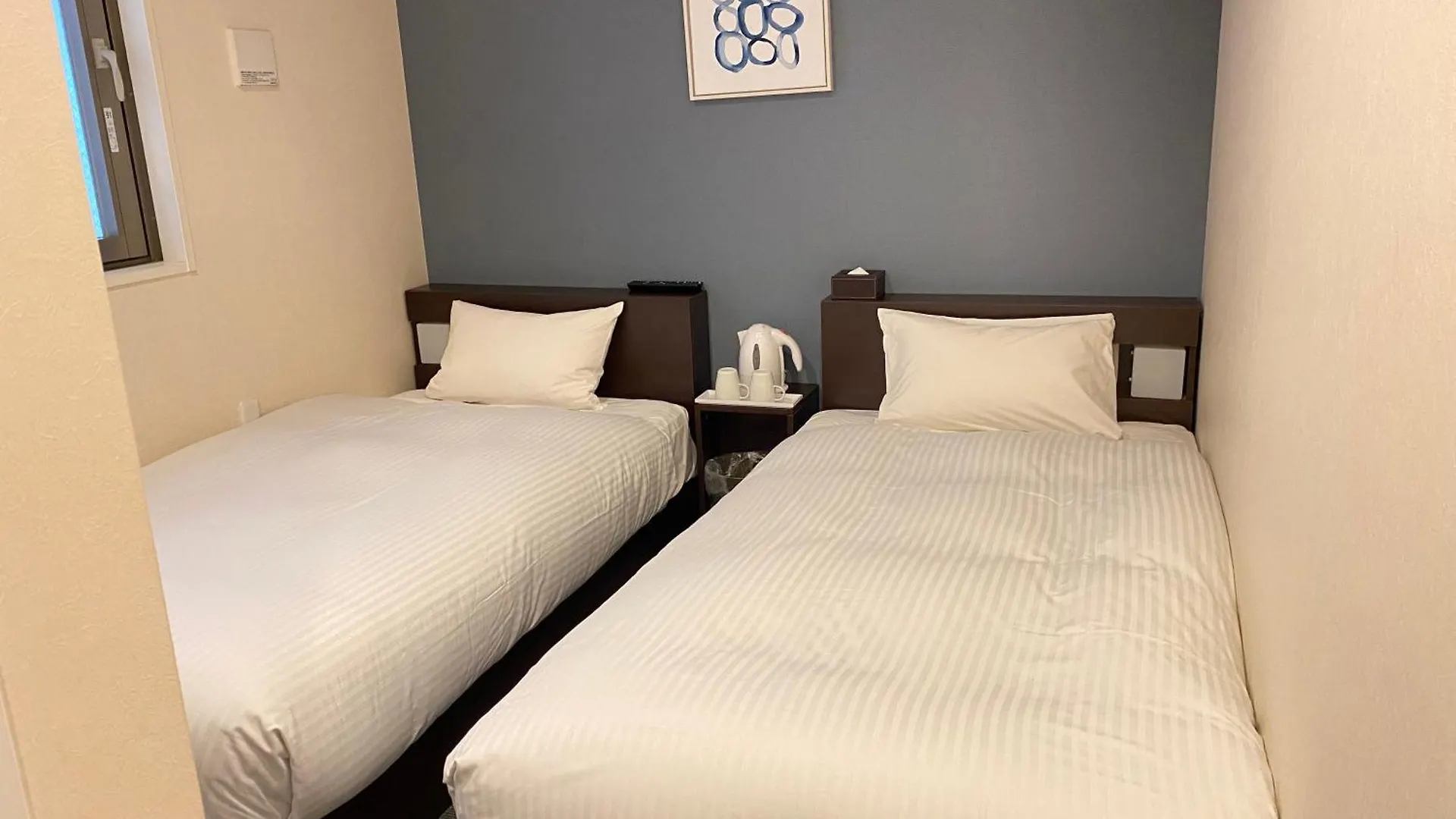 Floral Hotel - Sakaisuji-Honmachi Osaka