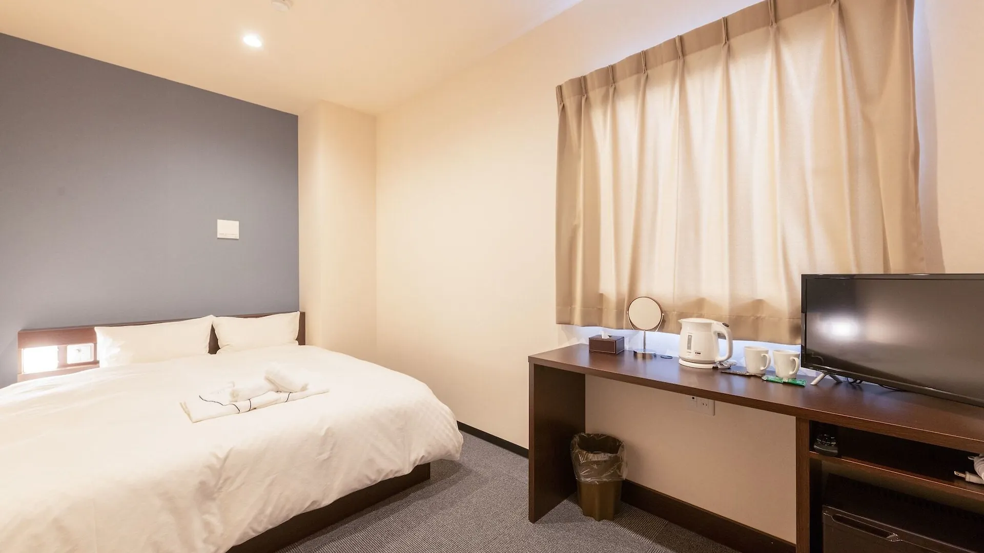 Floral Hotel - Sakaisuji-Honmachi Osaka 4*,